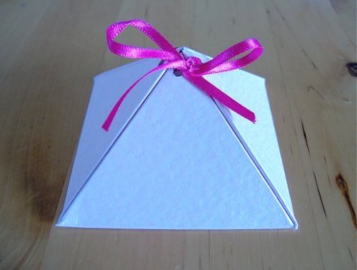 pyramid-box-how-to-make-6a.jpg