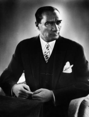 atatrk1.jpg