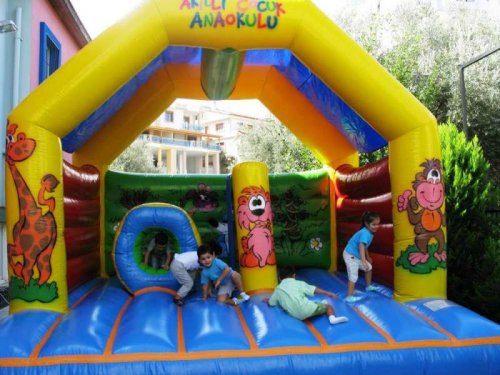 akıllı çocuk anaokulu izmir bahçe zıpzıp oyunları.jpg