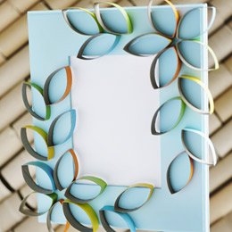 cardboard-petal-picture-frame-craft-photo-260-FF0410CRAFTA09.jpg