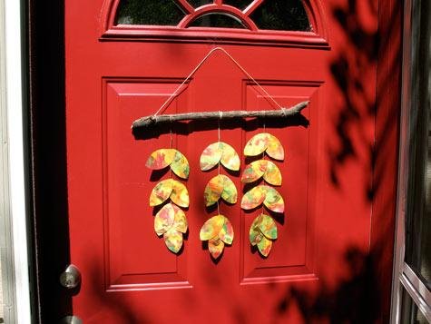 hanging-leaf-mobile-craft-photo-475x357-kbz-01_476x357.jpg